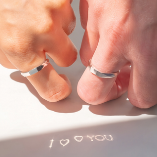 Alura Love Projecting Rings